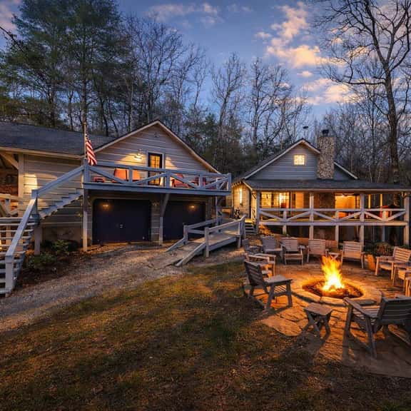 Campfire Cabin - Image 1